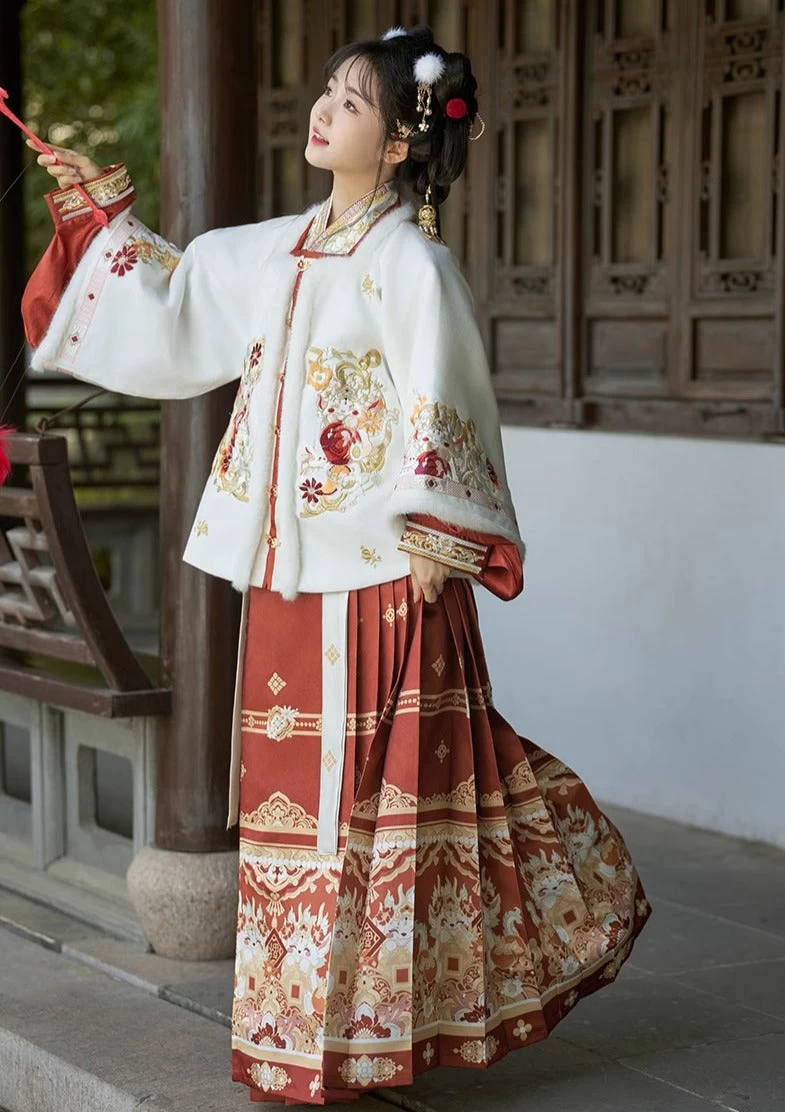 Women's 3-Piece Lucky Dragon Embroidered Ming Hanfu Set, New Year Red| HANFUBAO