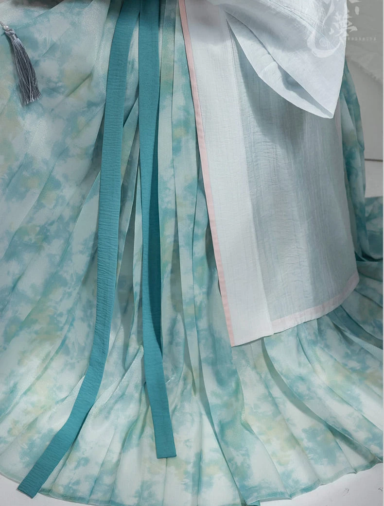 Women’s Lotus Print 4-Piece Daily Hanfu Set Tencel Blend| HANFUBAO