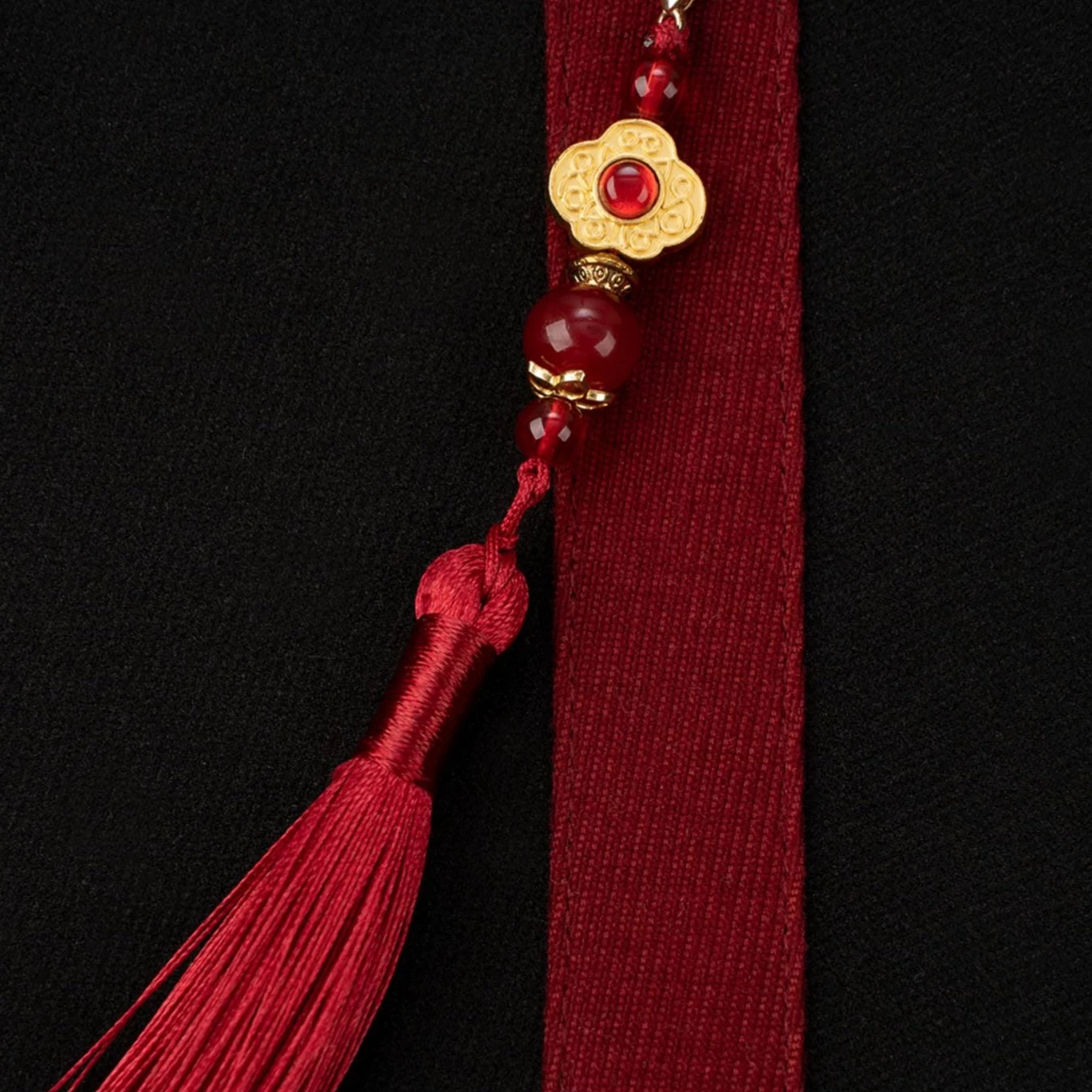 Women Modern 3-Piece Daily Hanfu Set Gold Lantern Flower Embroidered | HANFUBAO