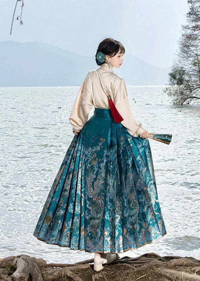 Women Modern Silk-Blend Ma Mian Hanfu Set Snow Phoenix Embroidery | HANFUBAO