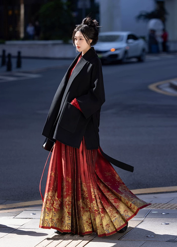 Women Modern Hanfu Wool 3-Piece Set Black/Red Ma Mian Skirt | HANFUBAO