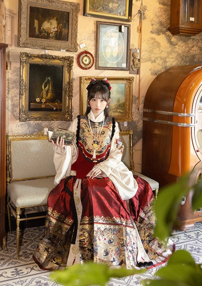 Women 4PCS Golden Dragon Embroidered New Year Ming Hanfu Set Plus Size| HANFUBAO