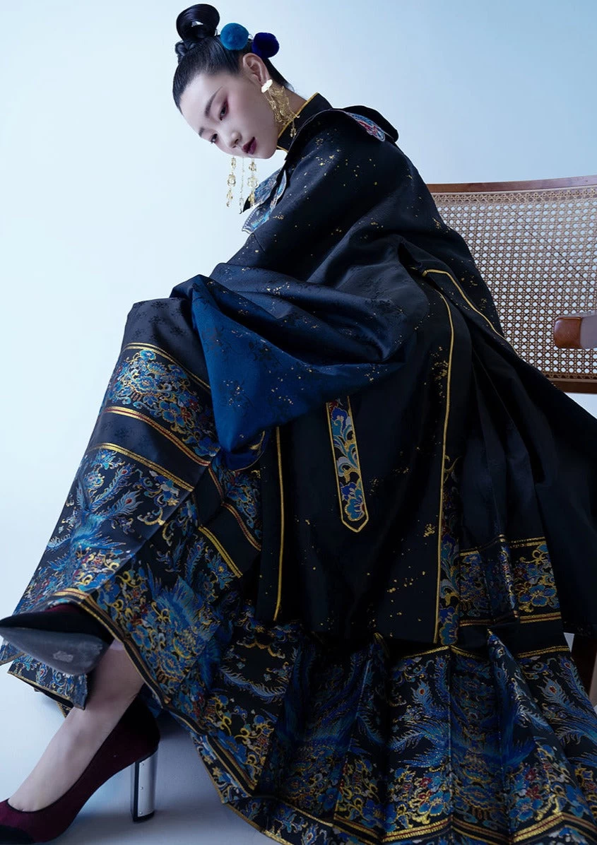 Women’s Little Jade Luxurious Blue Feather-Inlay Hanfu Gown for Festivals| HANFUBAO