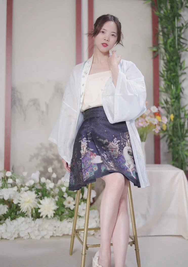 Women’s Modern 3-Piece Hanfu Set Bird Embroidery Daily Wear| HANFUBAO