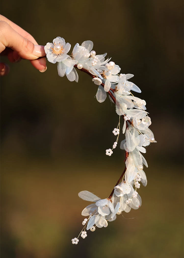 Women Hanfu Yarn Flower Hair Pieces & Earrings Set Snow White Orchid | HANFUBAO