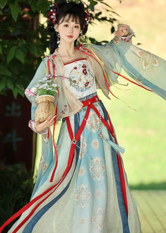 Women Modern Hanfu Silk Blend Set, Floral Embroidery | HANFUBAO