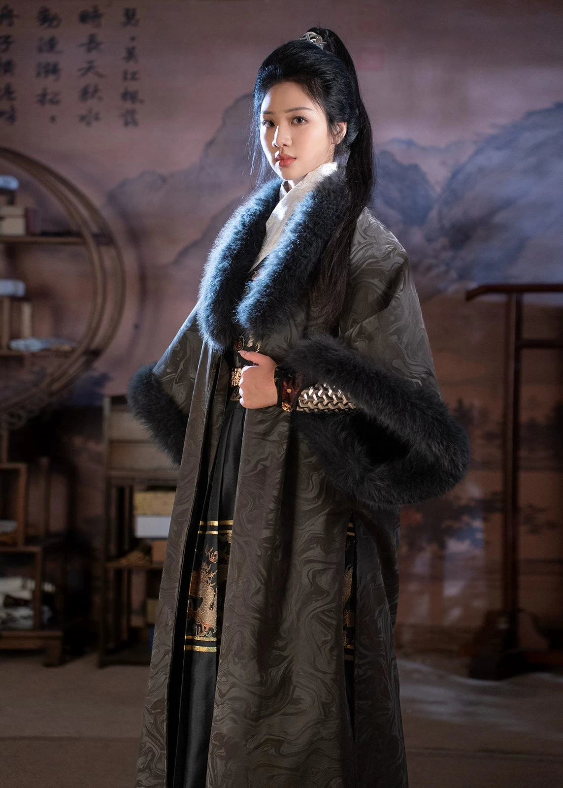 Unisex Flying Fish Embroidered Hanfu Cloak for Winter Cosplay | HANFUBAO