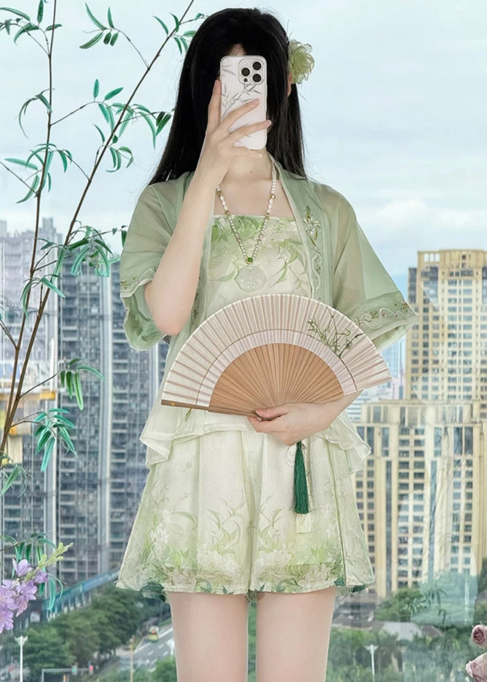 Women  Modern Daily Hanfu 3-Piece Set White S-XL | HANFUBAO