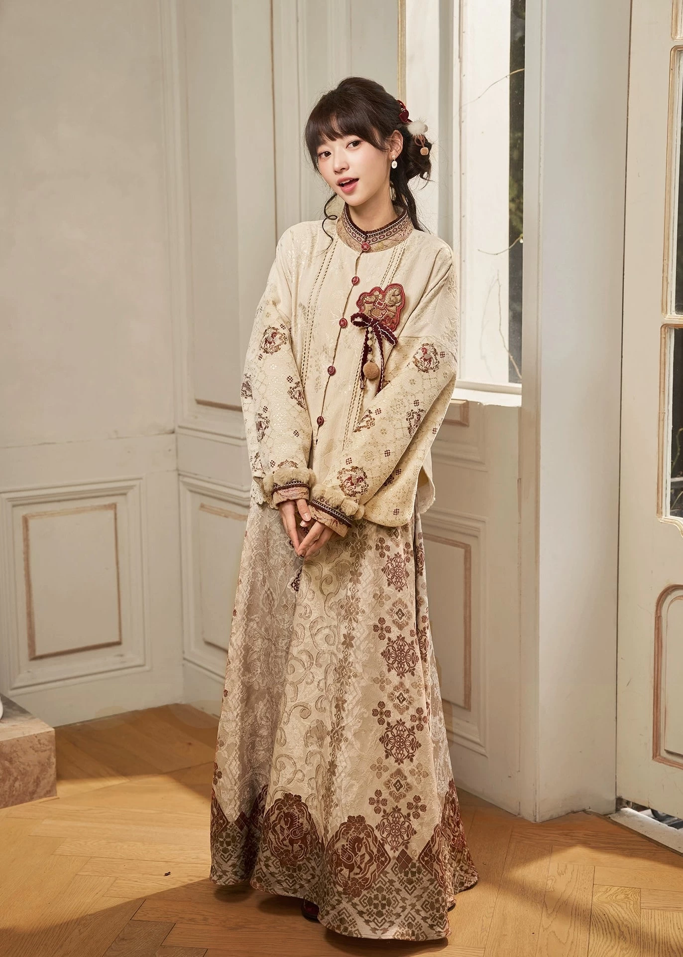 Women’s 4-Piece Daily Hanfu Set Crimson Steed Embroidered Plus Size | HANFUBAO