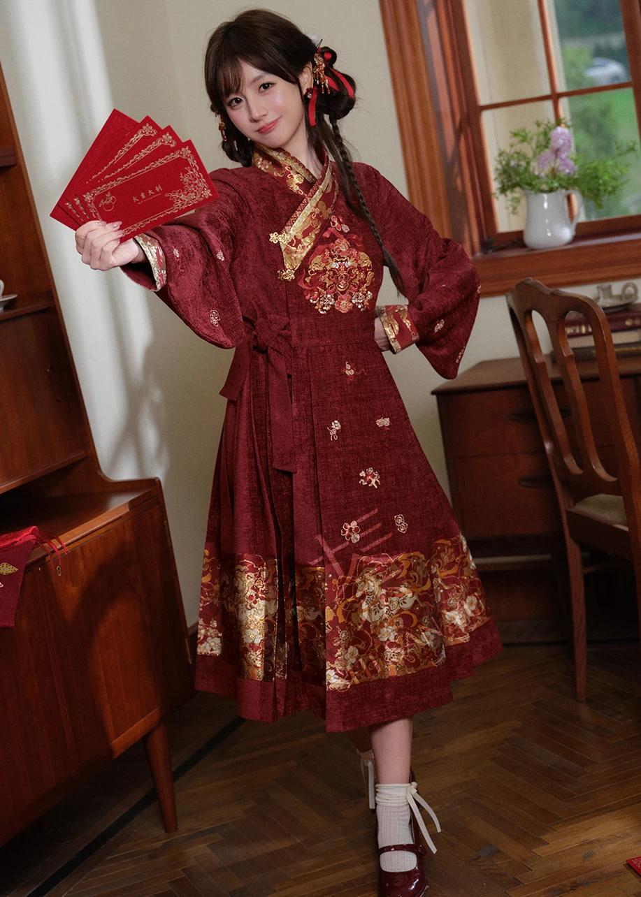 HANFUBAO | Women  3-Piece New Year Hanfu Dress Set Red Embroidery S-XL