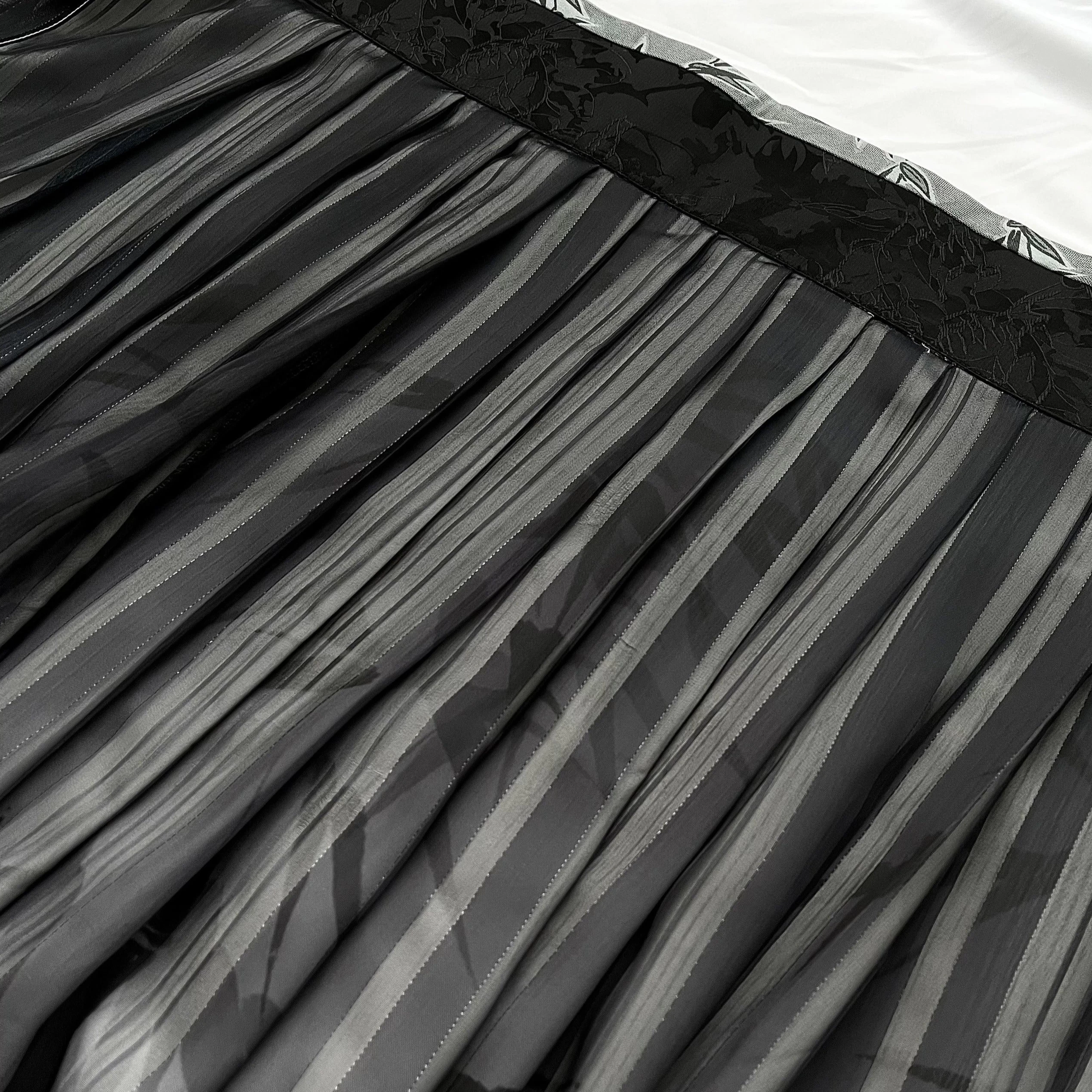 Unisex Modern Daily Hanfu Set Bamboo Pattern Black/White  | HANFUBAO