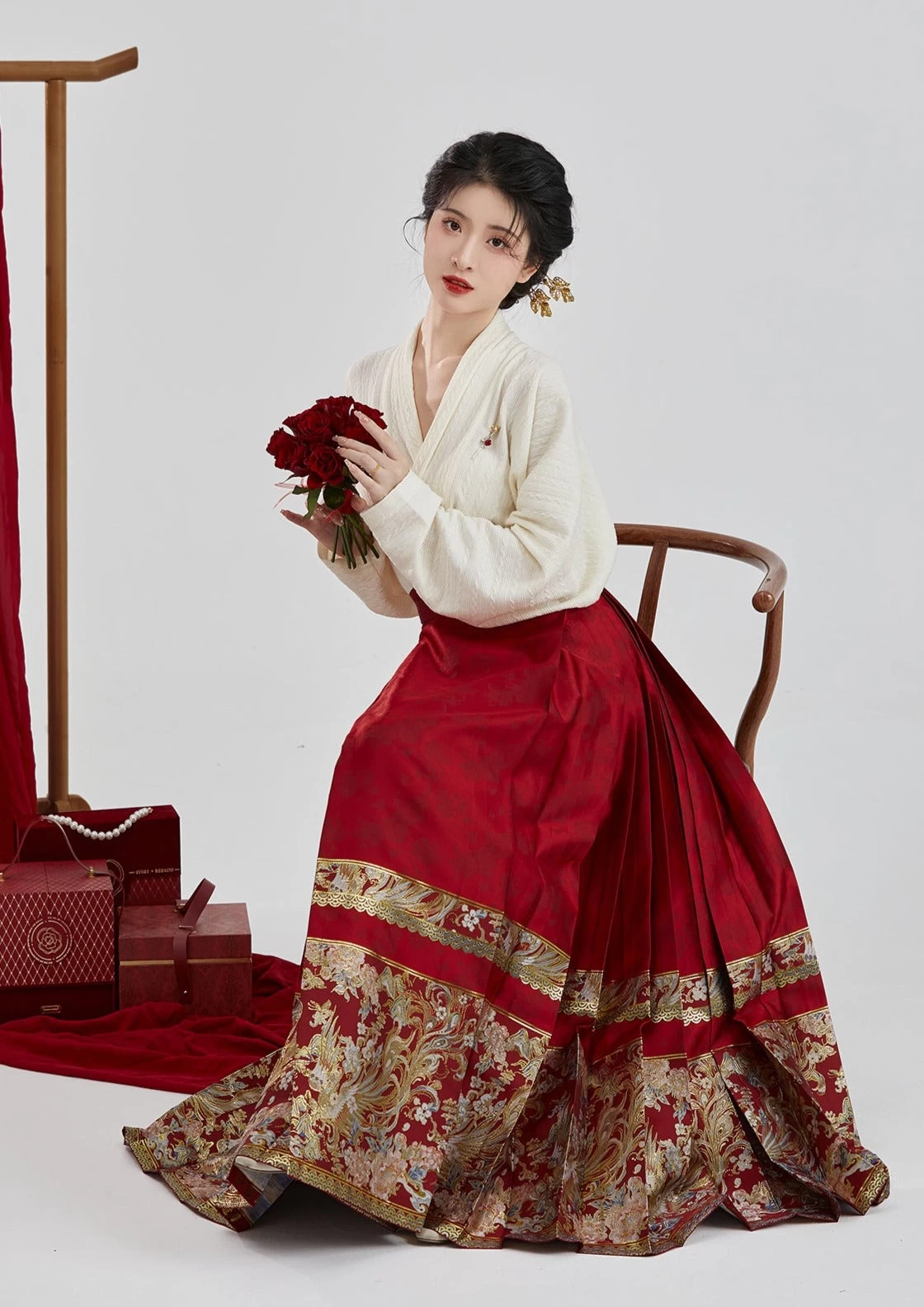 Women Modern Bridal Ma Mian Skirt Set,  (Dijie) | HANFUBAO
