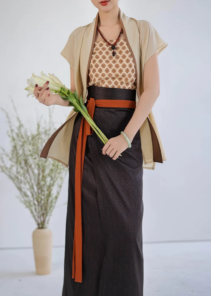 Women Modern Hanfu 3-Piece Tencel-Viscose Set Rice Bloom | HANFUBAO