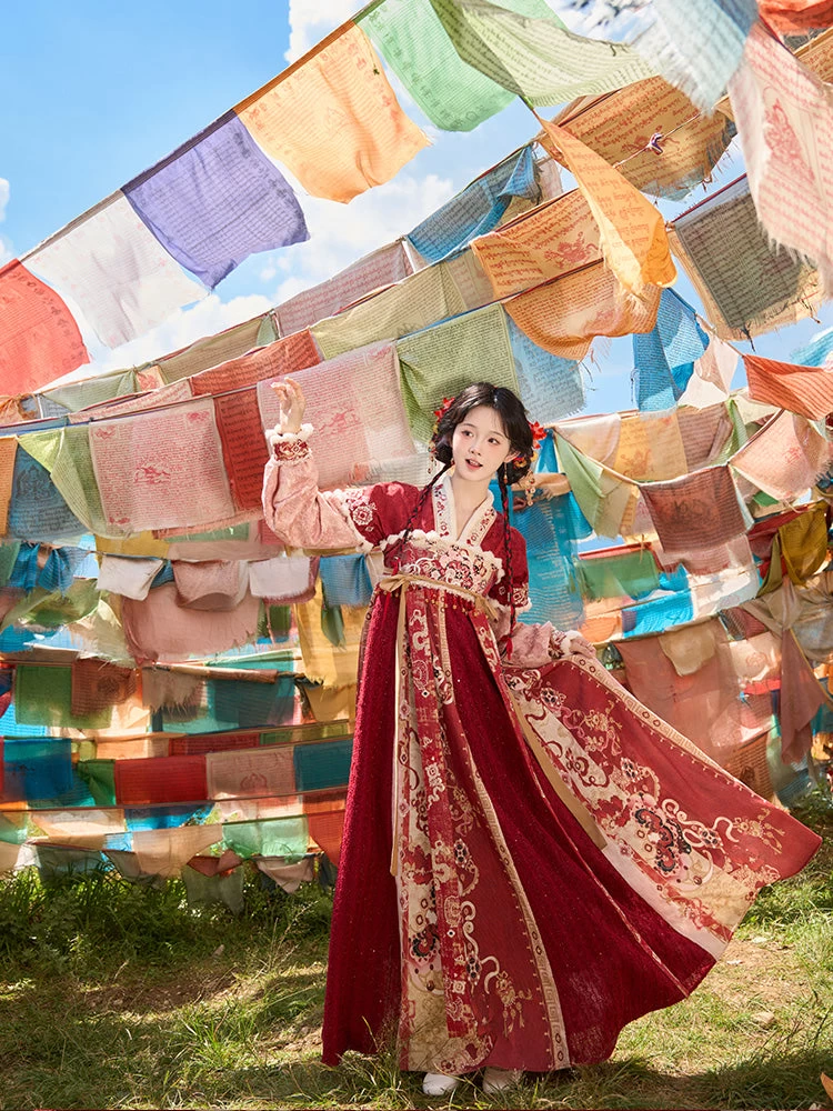 Women 4-Piece 2025 New Year Fortune Snake Embroidered Hanfu Set| HANFUBAO