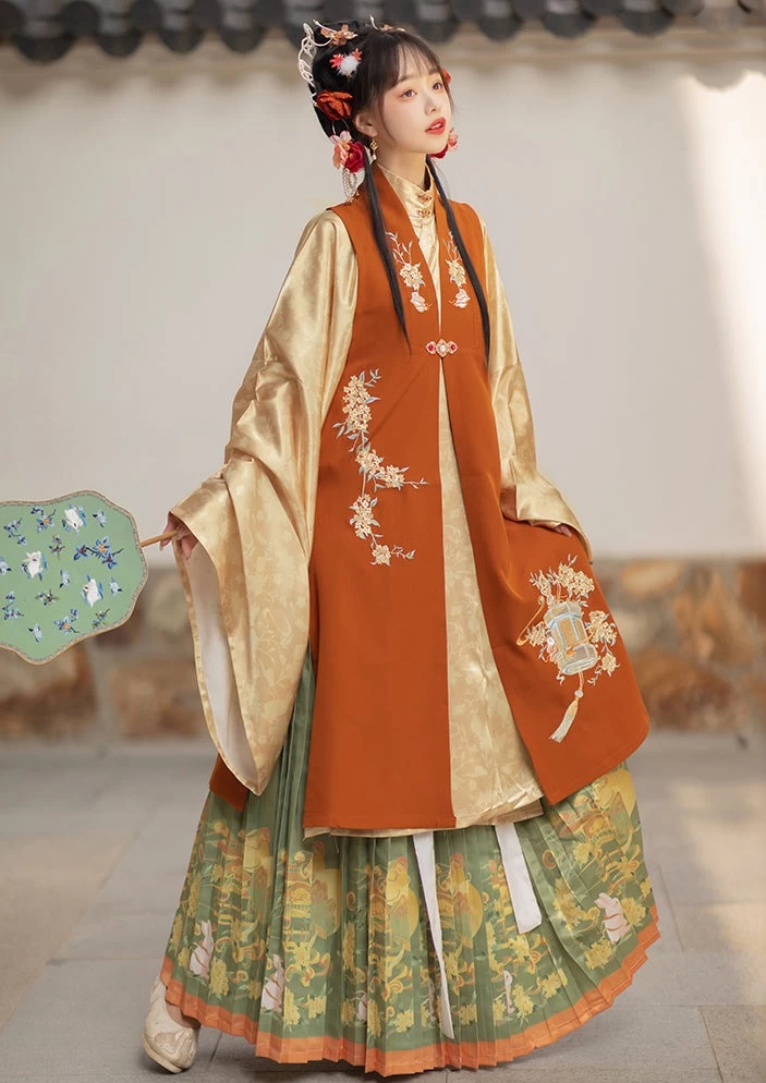 Women Modern Hanfu 3-Piece Set Flower Embroidery | HANFUBAO