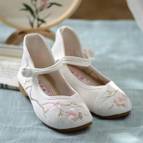 Women Canvas Hanfu Shoes Ivory/Blush Floral Embroidery | HANFUBAO
