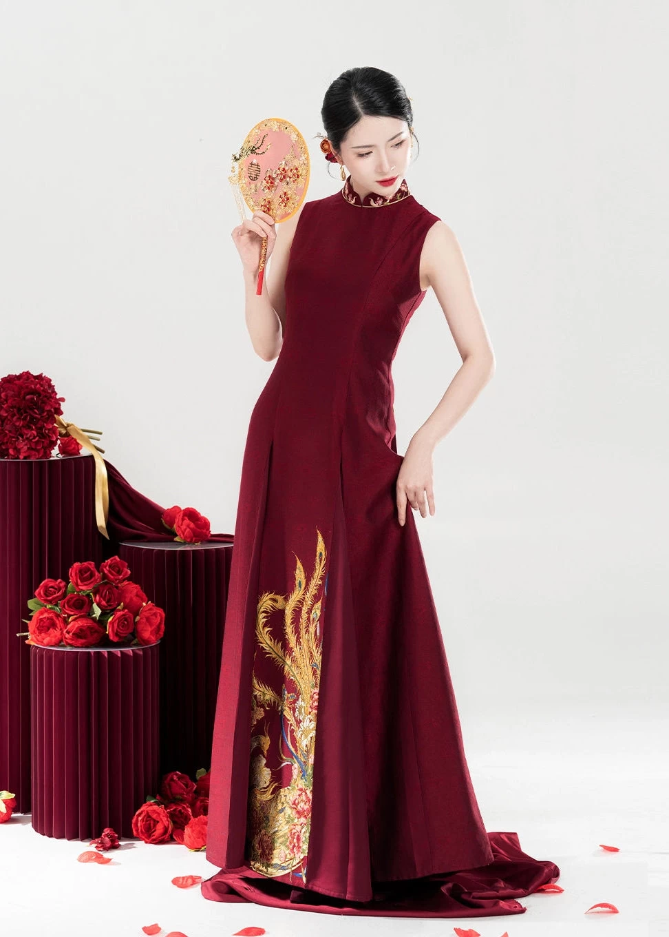 Women Modern Hanfu Satin 3-Piece Wedding Dress Red Embroidery | HANFUBAO