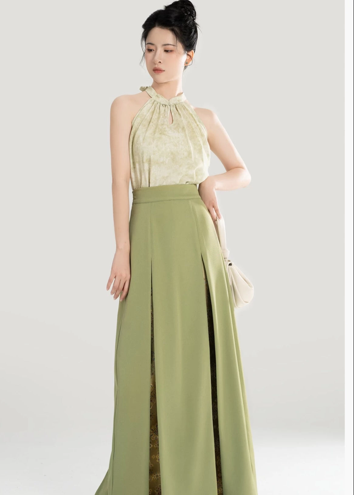 Women Modern Hanfu Cotton Blend 2-Piece Set Jade Floral | HANFUBAO