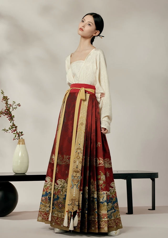 HANFUBAO | Women  Hanfu Ma Mian Skirt 3-Piece Set White Floral XS-XL