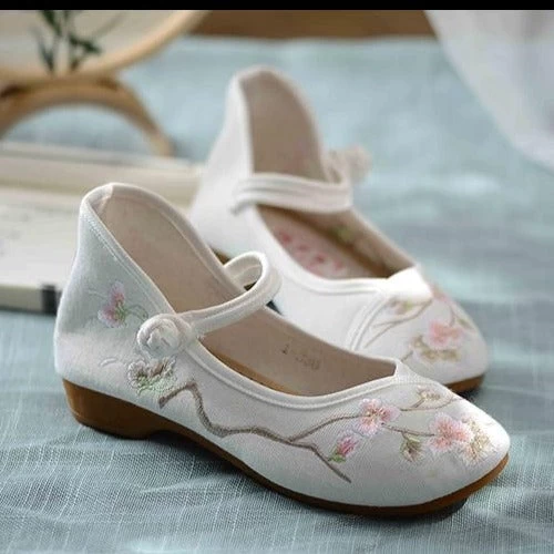 Women Canvas Hanfu Embroidered Flats Ivory/Blush Floral| HANFUBAO