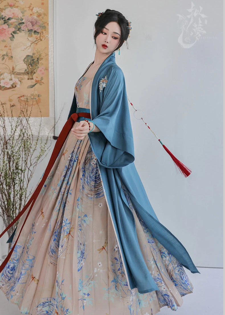 Women’s Modern Viscose-Nylon 3-Piece Hanfu Summer Dream | HANFUBAO