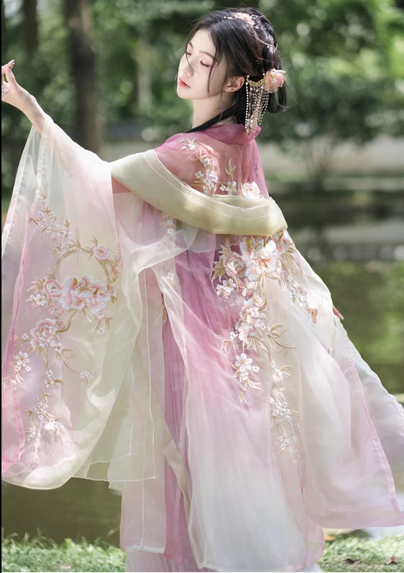 Women 3-Piece Daily Hanfu Set Floral Embroidered Yarn for Spring | HANFUBAO
