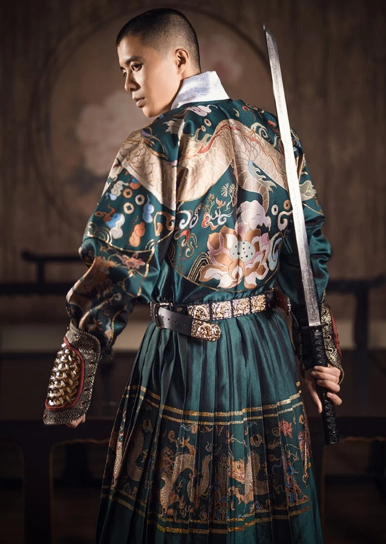 Unisex 4-Piece Embroidered Flying Fish Hanfu Set for Daily Wear | HANFUBAO