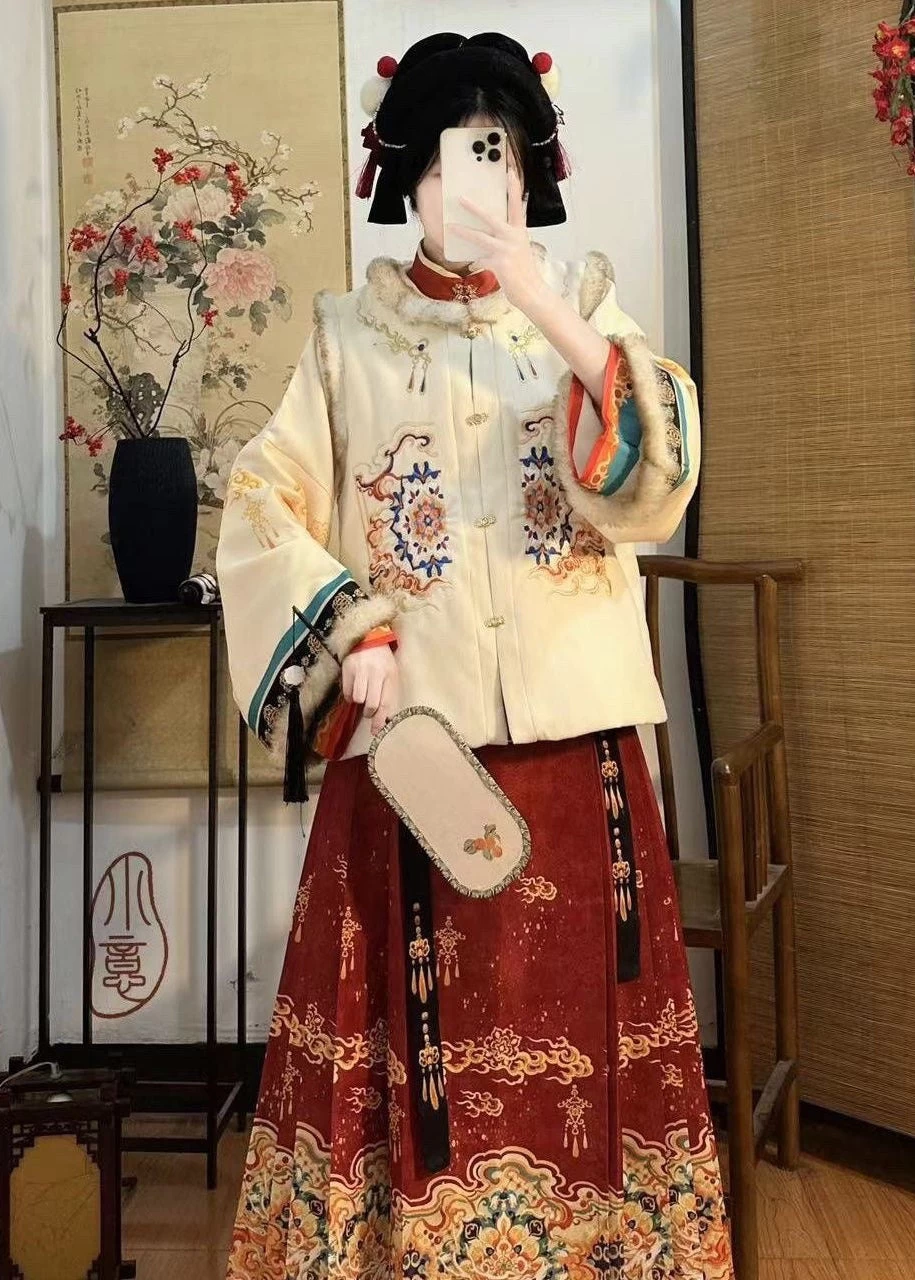 Women's Plus Size 3-Piece Hanfu Set Top Skirt Vest | HANFUBAO