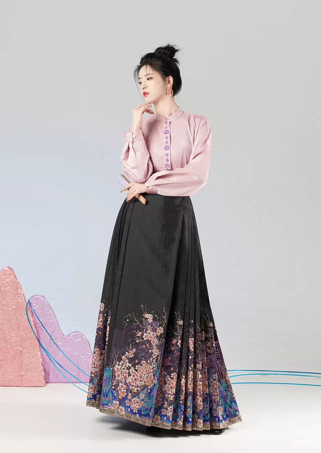Women  Modern Daily Hanfu 2-Piece Shirt & Ma Mian Skirt Set | HANFUBAO