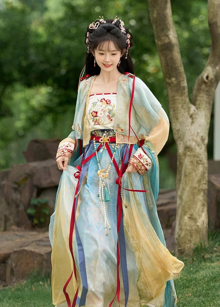 Women Modern Hanfu Silk Blend Set, Floral Embroidery | HANFUBAO