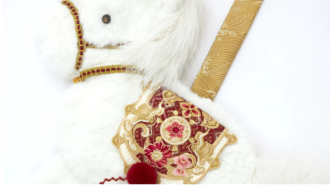 HANFUBAO | Women Faux Fur Hanfu Shoulder Purse White Horse Embroidered Red/Gold
