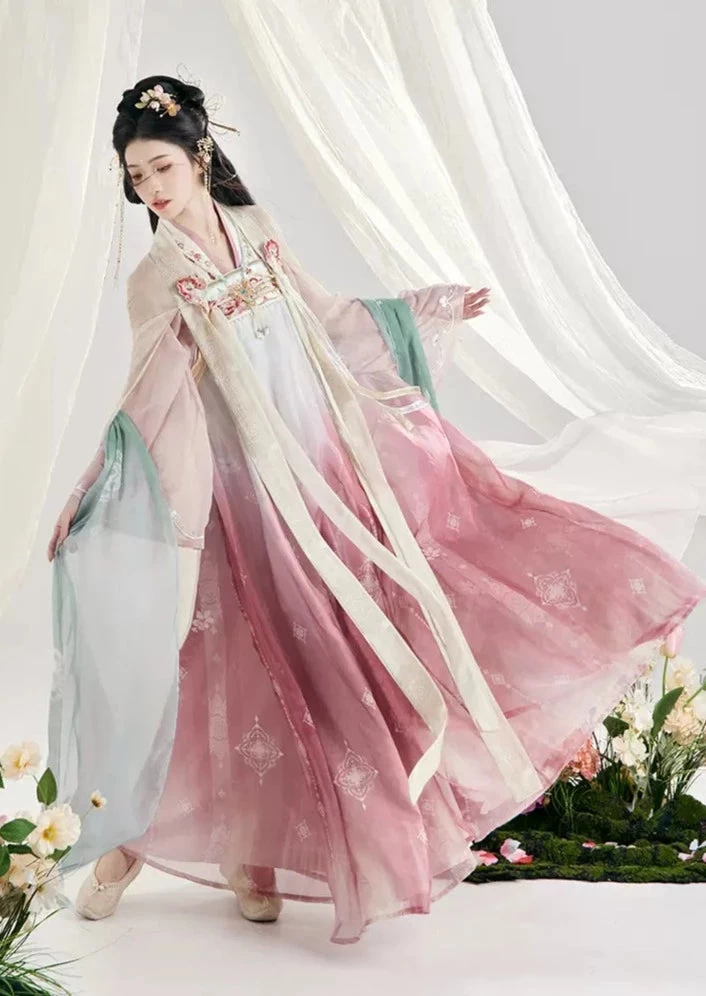 Women Modern Yarn Hanfu Set Sweet Peach Floral Embroidery Plus Size | HANFUBAO