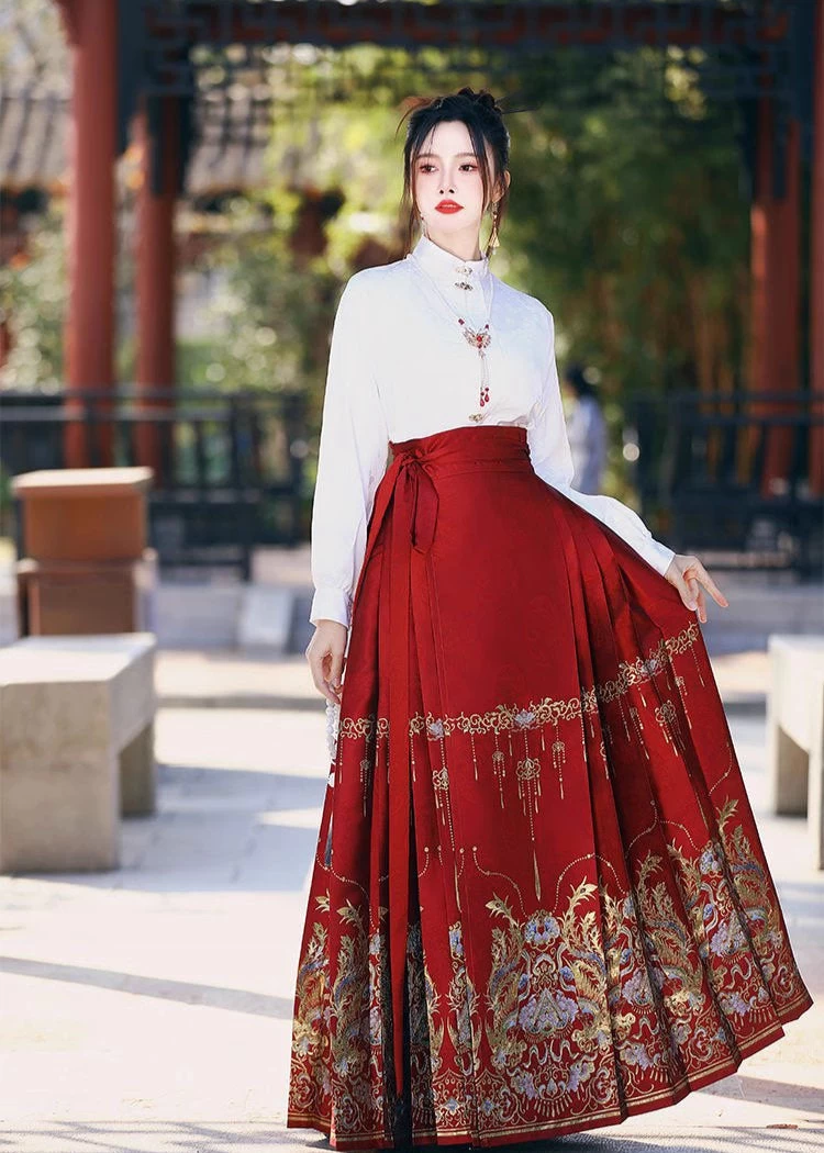 Women Plus Size Modern Hanfu Embroidered Ma Mian Skirt Set | HANFUBAO