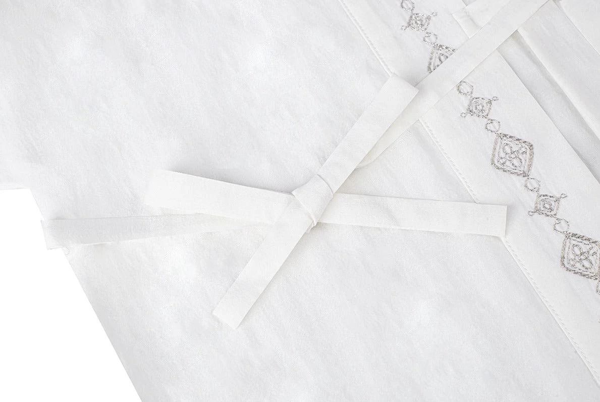 Women Modern Hanfu Wrap Blouse White Daily Wear Lightweight Fabric | HANFUBAO