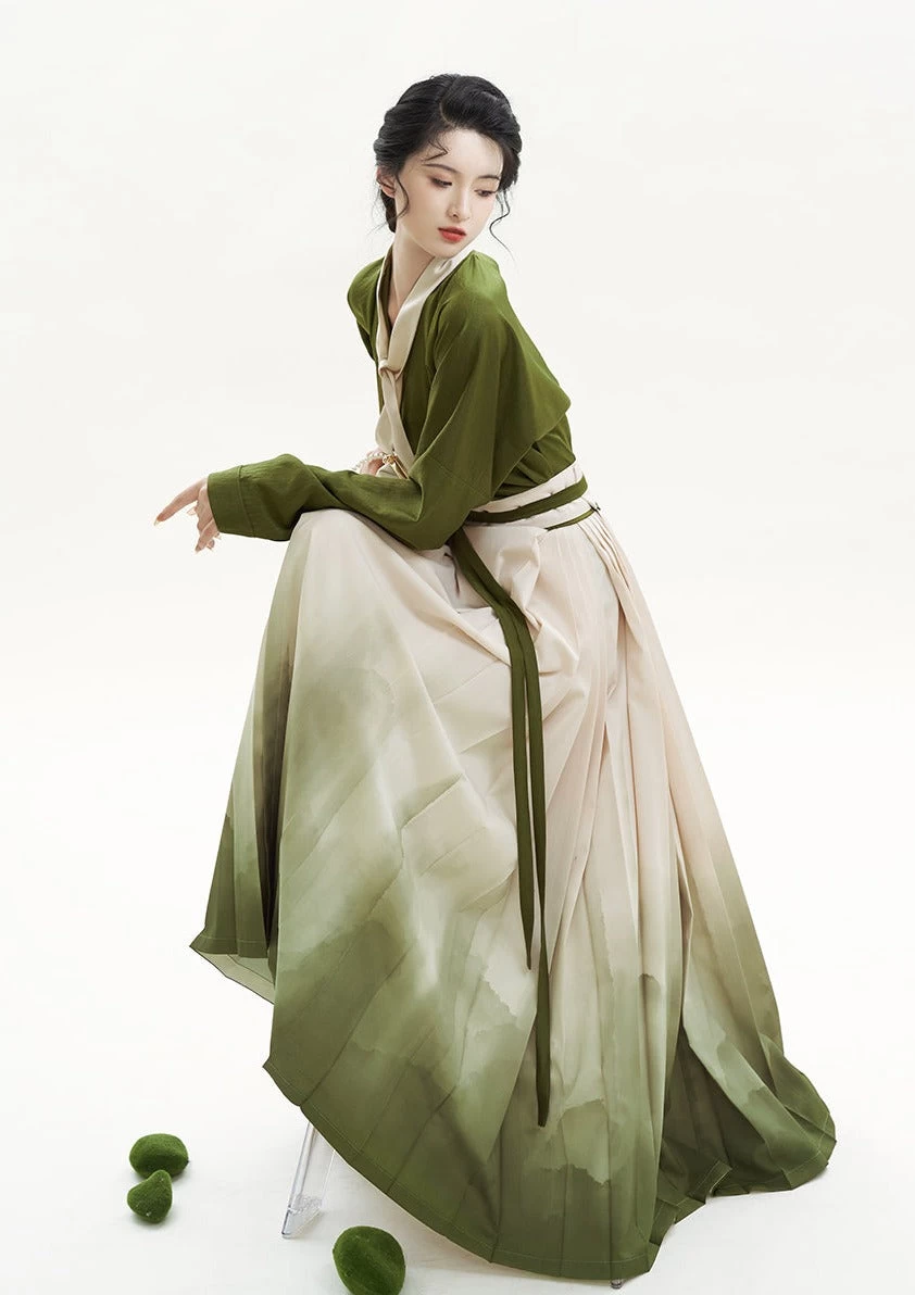 Women’s Modern Green Tea Daily Hanfu Set (Top Skirt Scarf) | HANFUBAO