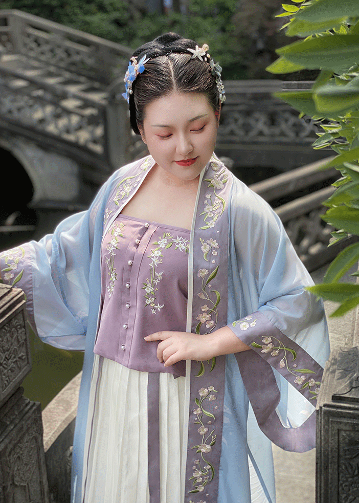 Women Plus Size Daily Hanfu Set Purple Floral Embroidery 4-Piece| HANFUBAO