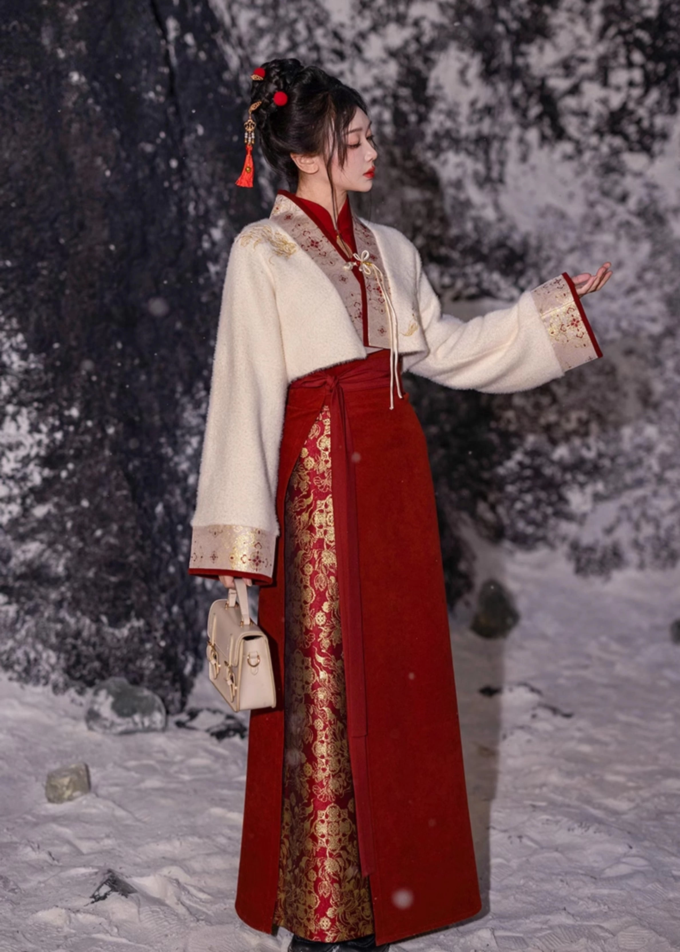 Women  Modern Hanfu 3-Piece Mamian Dress Set Red Embroidery | HANFUBAO