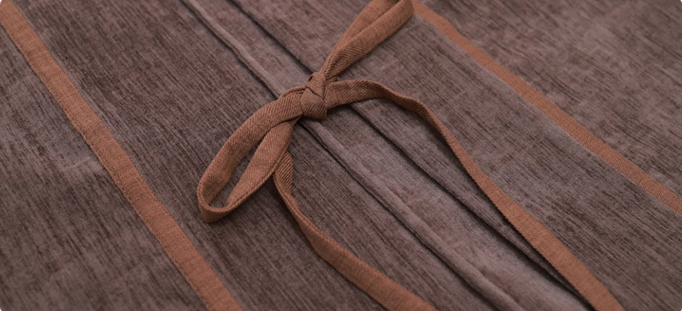 Women Modern 3-Piece Hanfu Set Snow White Embroidery  | HANFUBAO