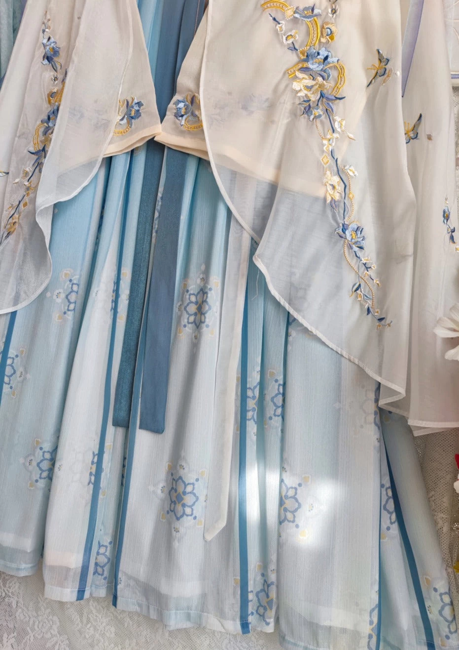 Women Tang Blue Floral Embroidery Chiffon Daily Hanfu 3-Piece Set | HANFUBAO