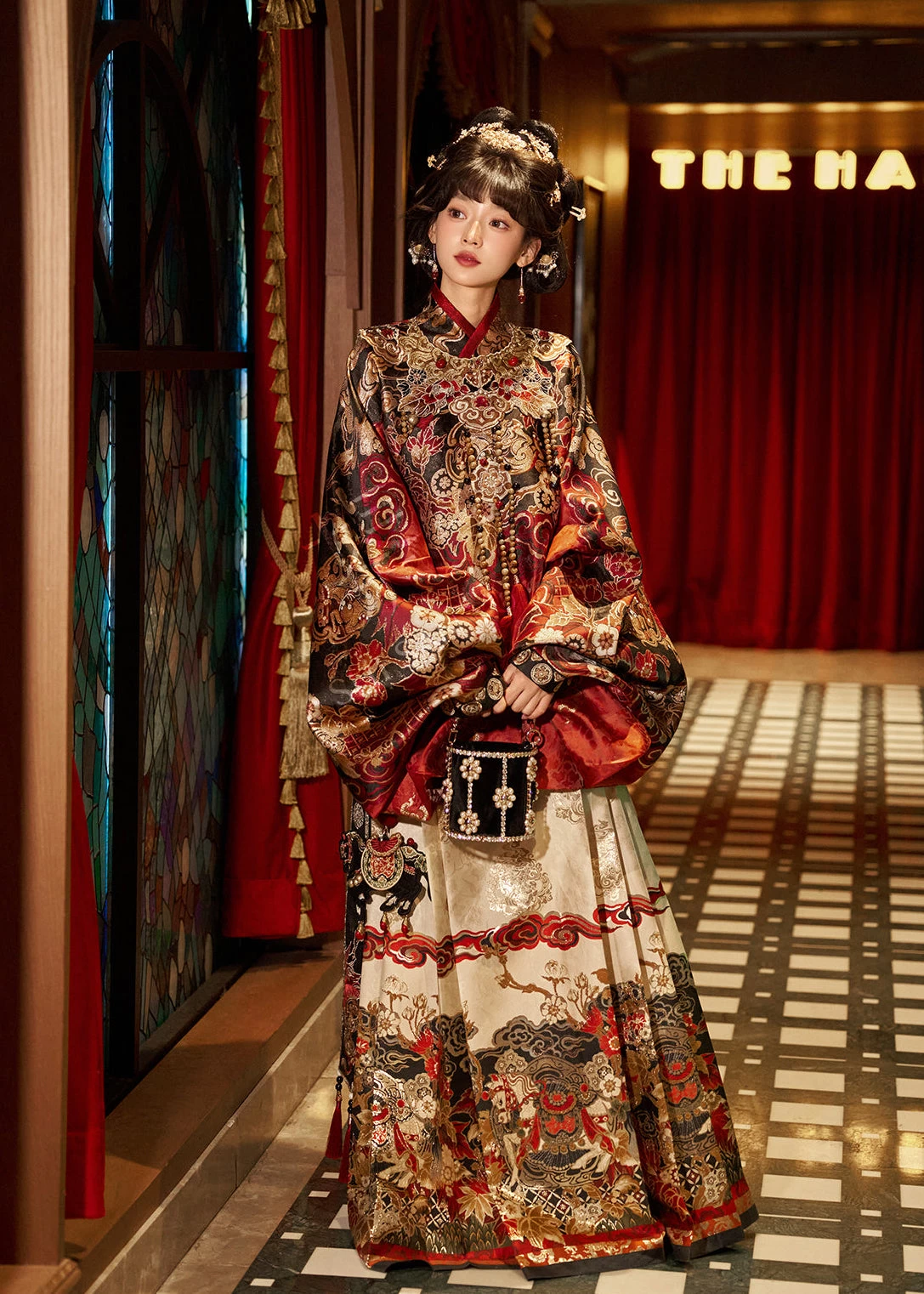 Women’s 5-Piece New Year Daily Hanfu Set, Embroidered Cloud Collar | HANFUBAO