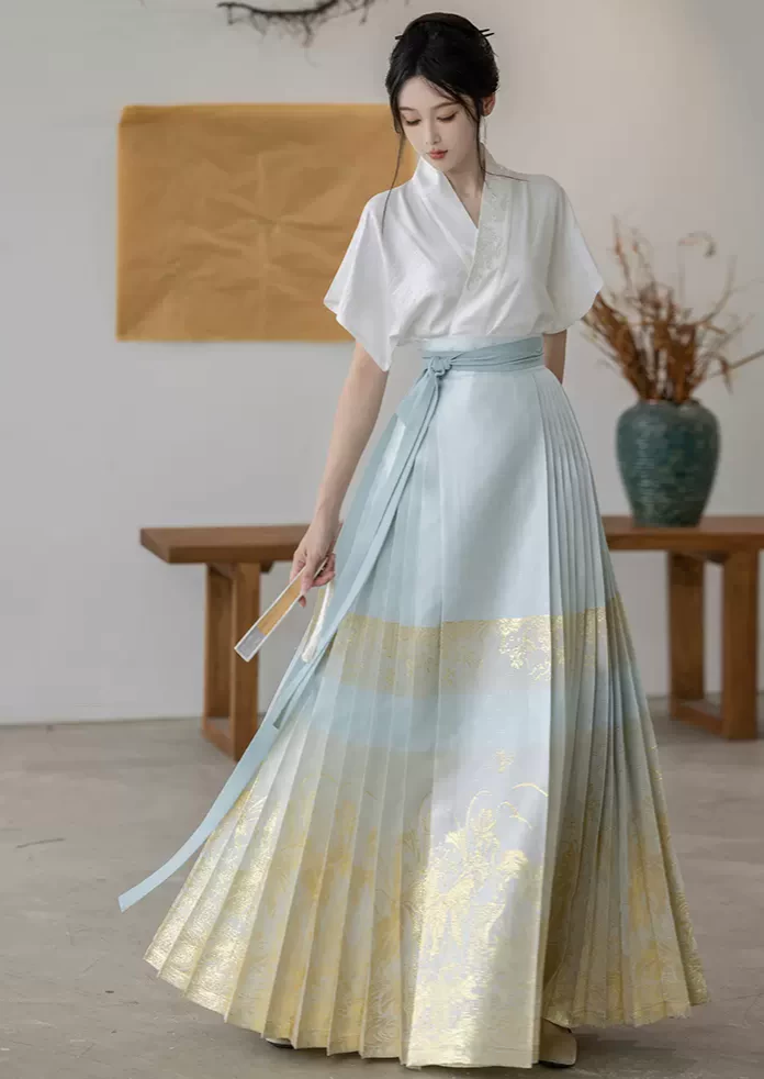 Women’s Modern 2-Piece Ma Mian Skirt Hanfu Set, Polyester-Cotton Blend | HANFUBAO