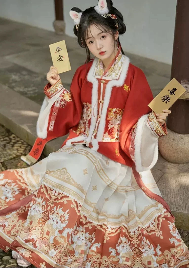 Women 3-Piece New Year Dragon Embroidered Daily Hanfu Set Plus Size | HANFUBAO