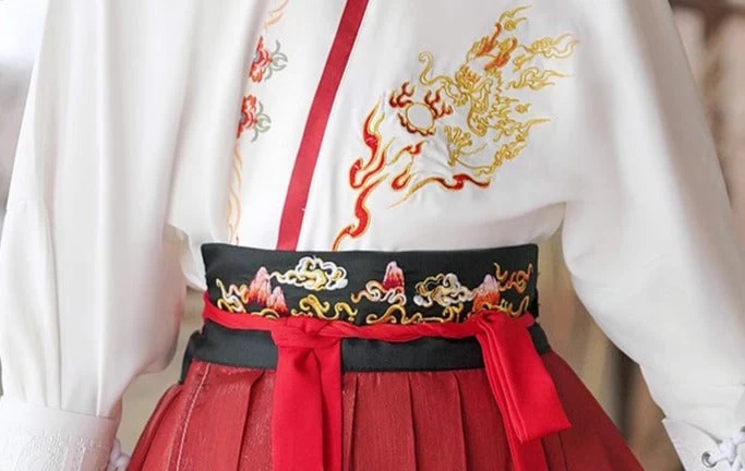 Kids 3-Piece Song Dynasty Hanfu Set Flame Embroidery for Festivals| HANFUBAO