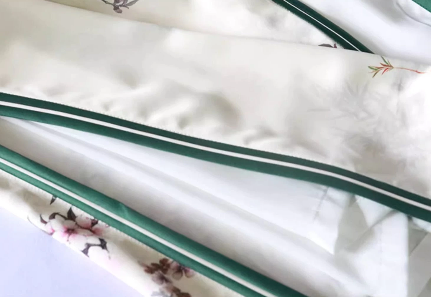 Women's Acetate Satin Qipao Cheongsam Ivory Rose Floral Plus Size| HANFUBAO