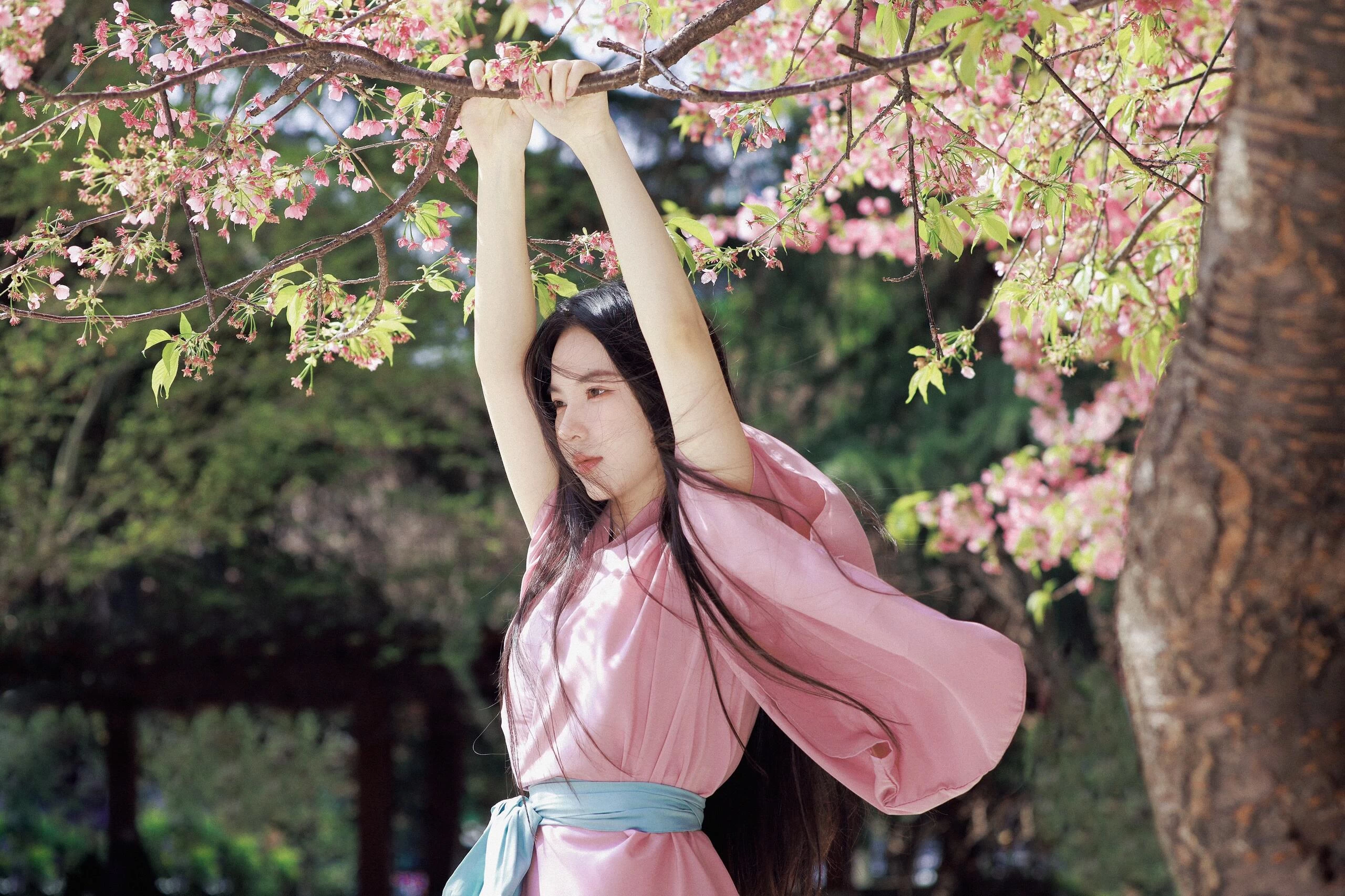 Women’s Cupro Modern Hanfu 2-Piece Robe Set | Daily Loungewear HANFUBAO