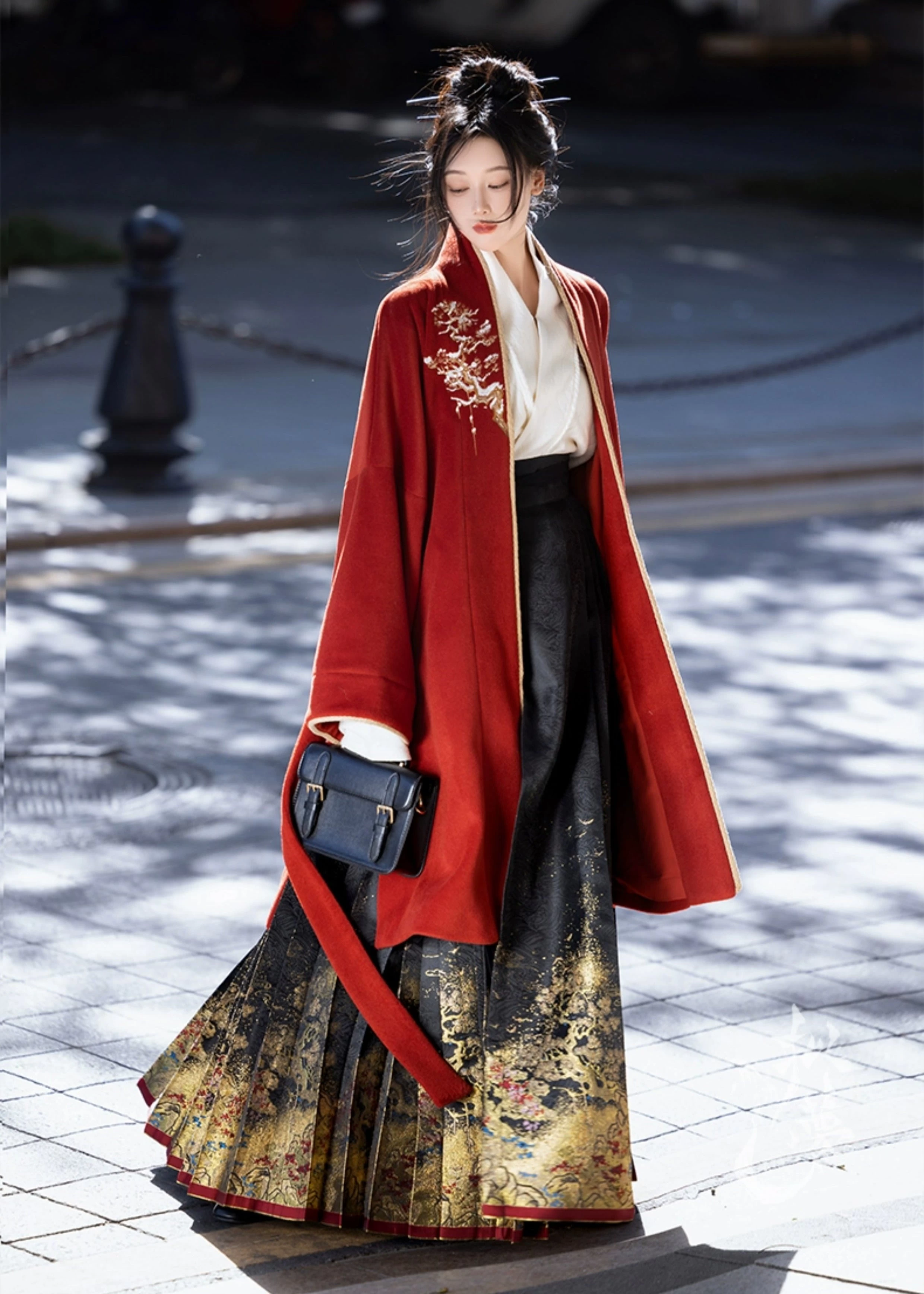 Women’s Modern Hanfu 3-Piece Wool Ma Mian Set Black/Red | HANFUBAO