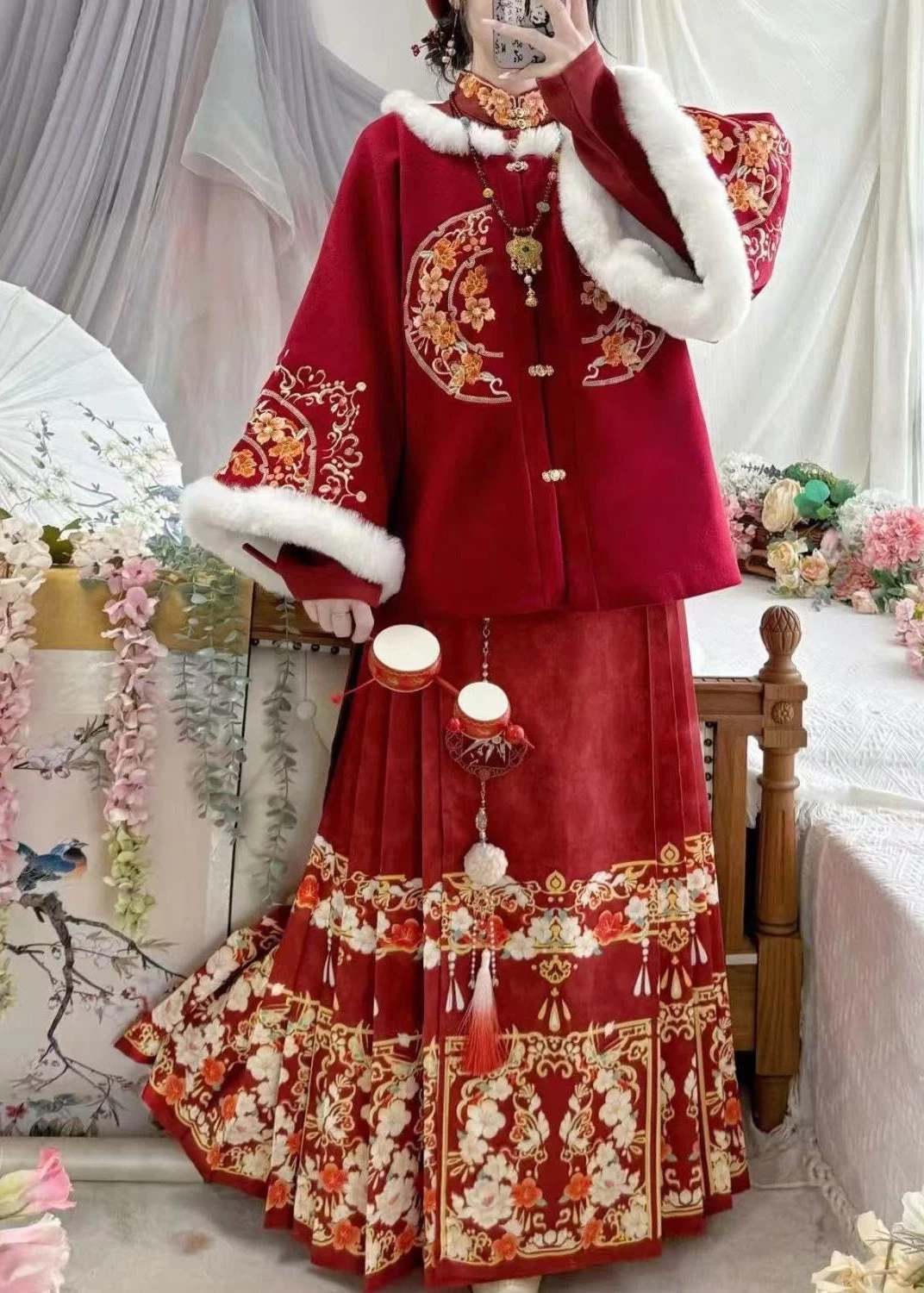 Women’s Plus Size Modern Hanfu 3-Piece Set Red Embroidered|HANFUBAO