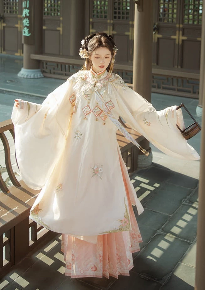 Women Modern Hanfu Embroidered Set, Floral Gown 3PCS | HANFUBAO