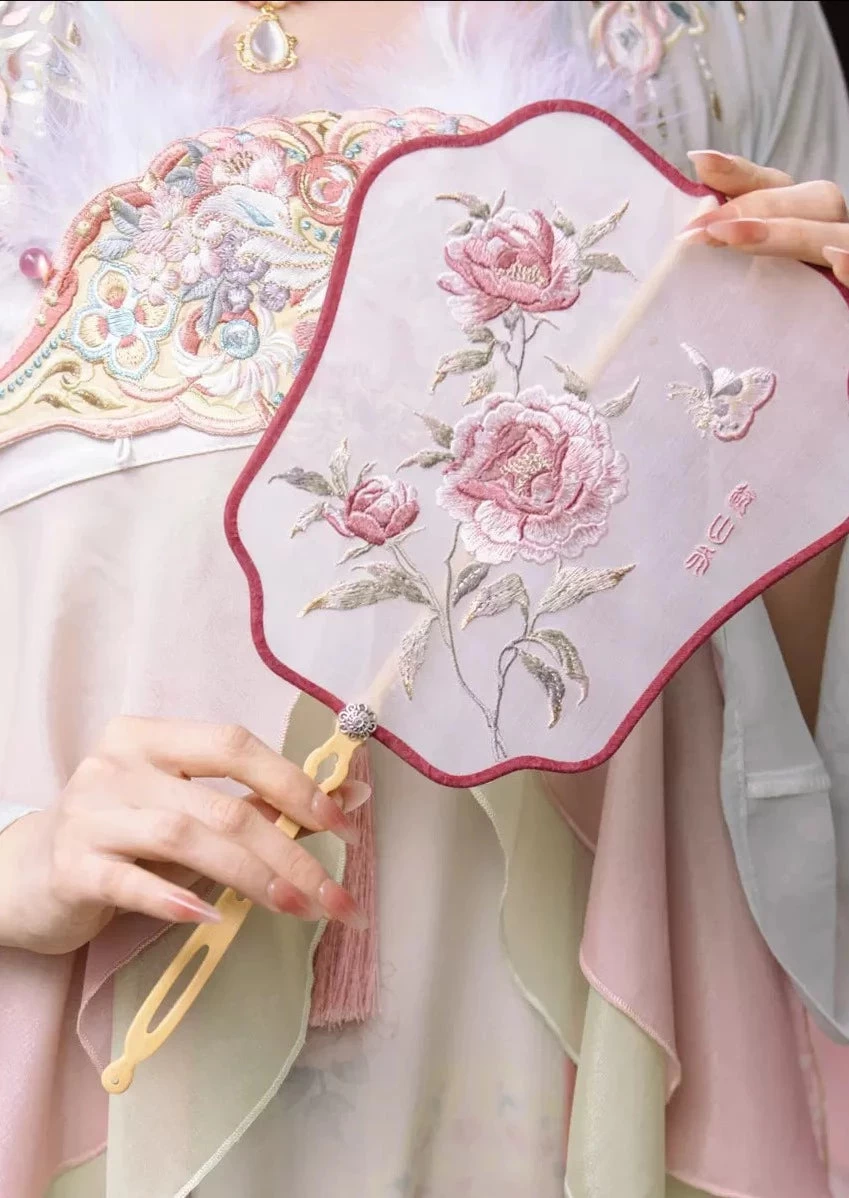 Women Bamboo Hand Fan 4-Color Valley Lily Embroidery Big 33cm| HANFUBAO