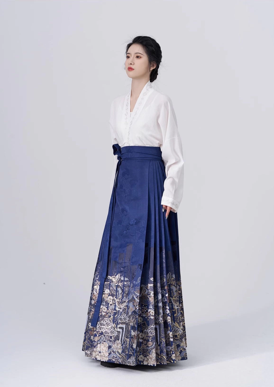 Women Modern Hanfu Wrap Blouse White Daily Wear Lightweight Fabric | HANFUBAO